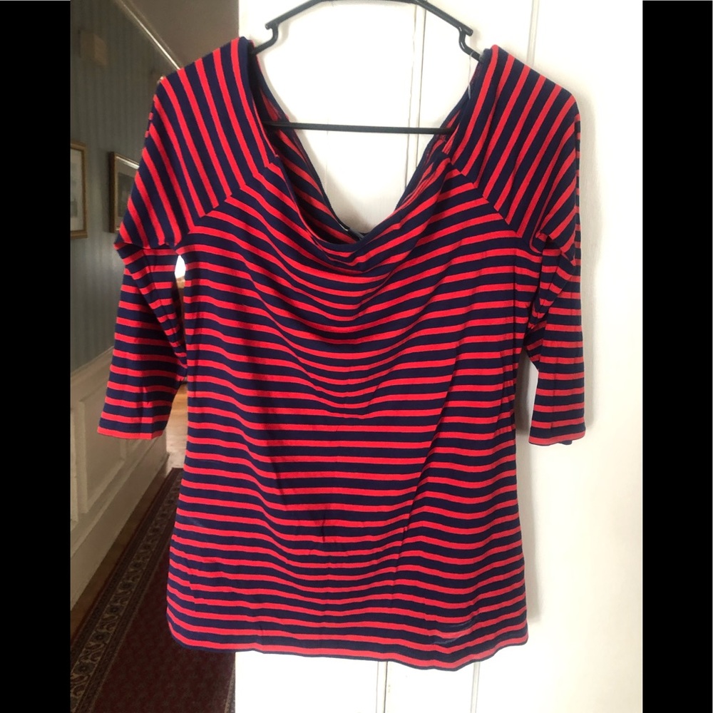 Old navy shoulder shirt